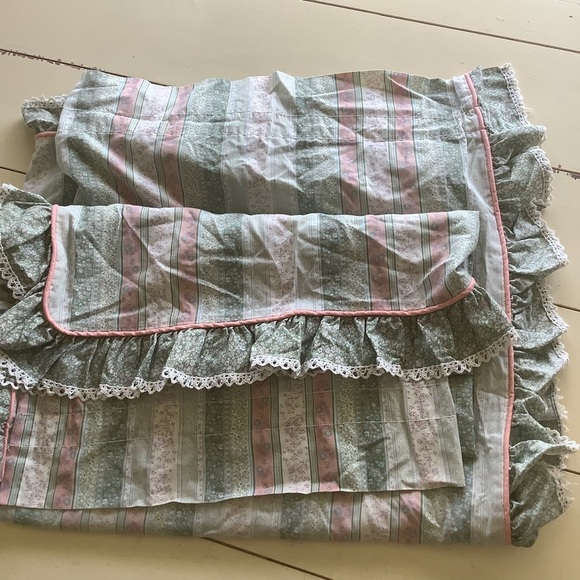 Vintage Pink Green Ruffled Cottagecore Croscill Made in USA Bedding 10 Pieces - Picture 8 of 13